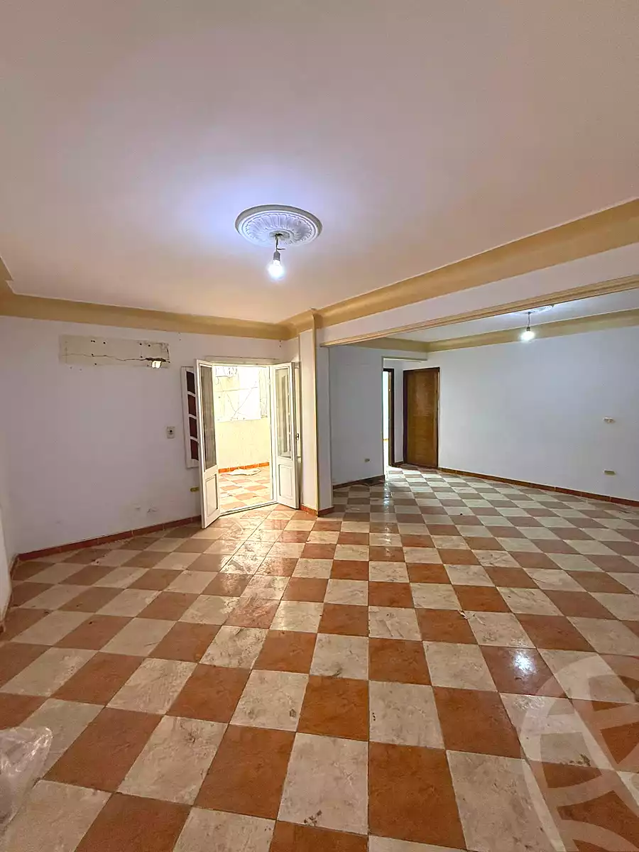 https://aqarmap.com.eg/ar/listing/6696731-for-sale-alexandria-sydy-bshr-sydy-bshr-bhry-gamal-abd-el-nasir-st