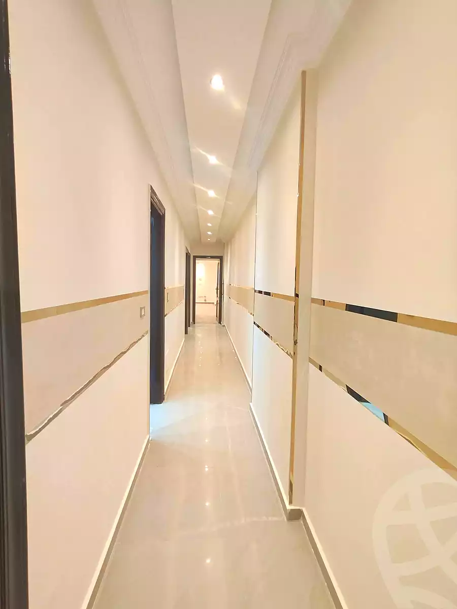 https://aqarmap.com.eg/ar/listing/6697835-for-sale-alexandria-tharwat