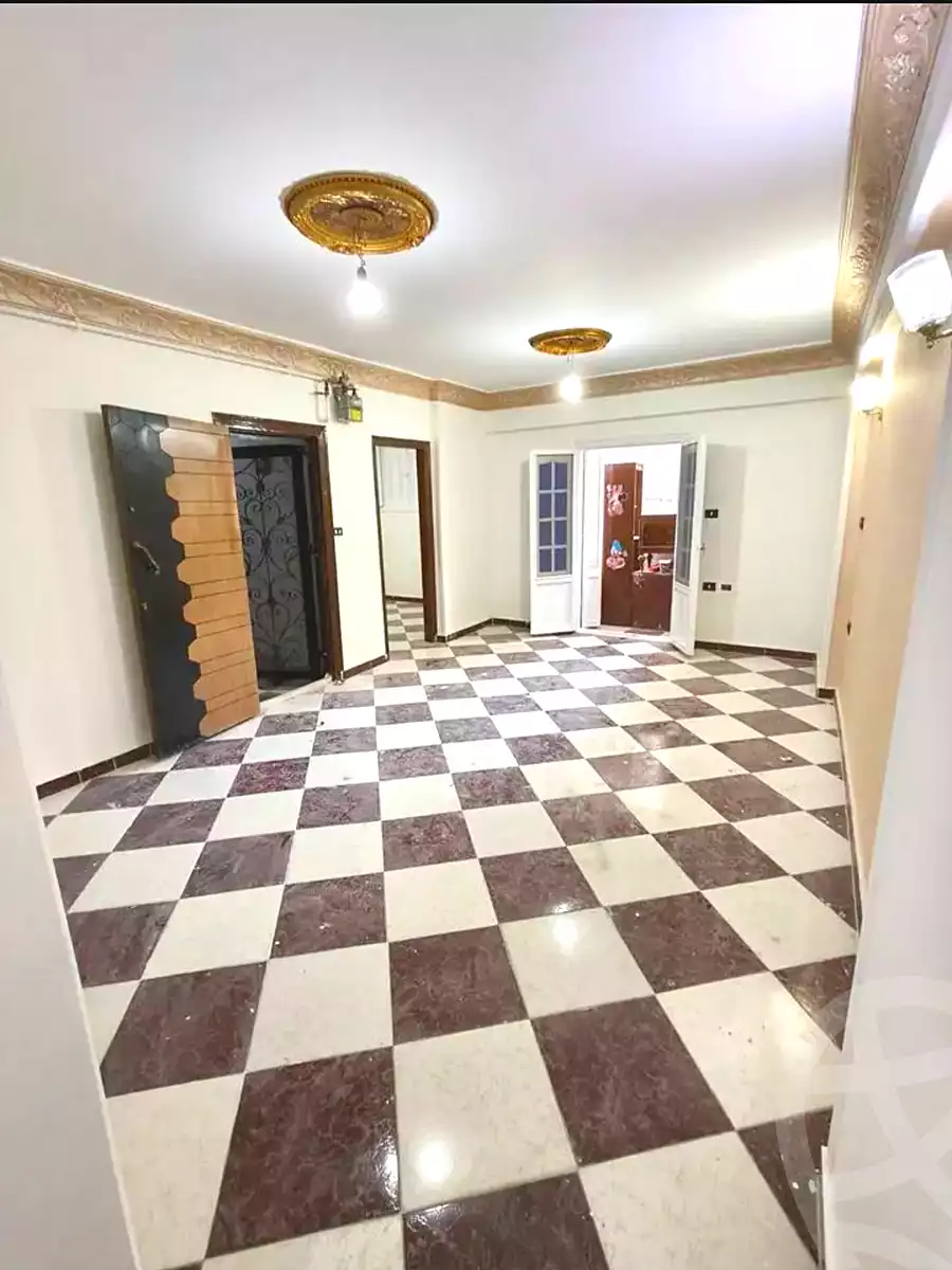 https://aqarmap.com.eg/en/listing/6701023-for-sale-alexandria-lsywf-el-falki