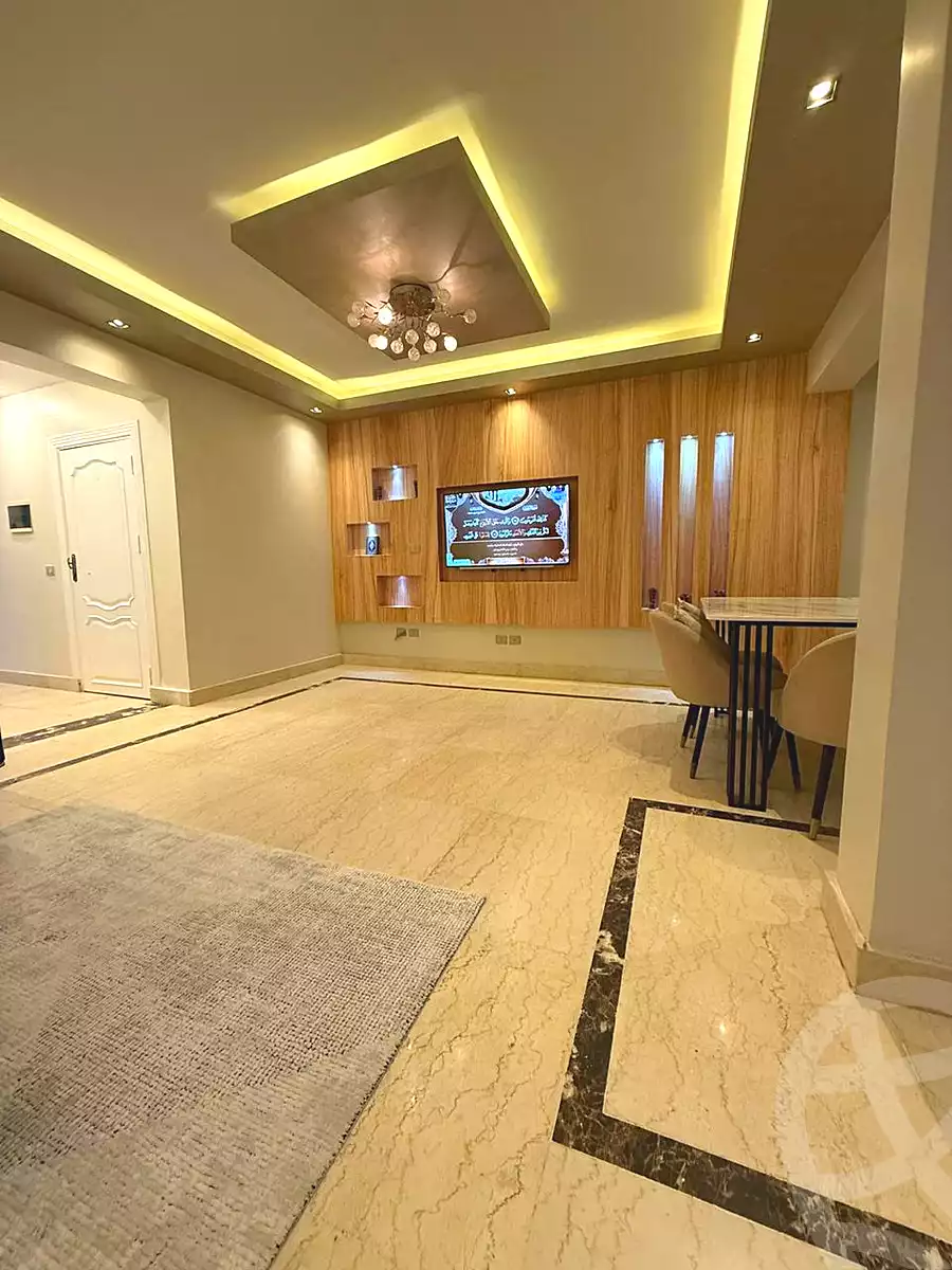https://aqarmap.com.eg/en/listing/6701057-for-rent-cairo-el-sheikh-zayed-city-compounds-beverly-hills