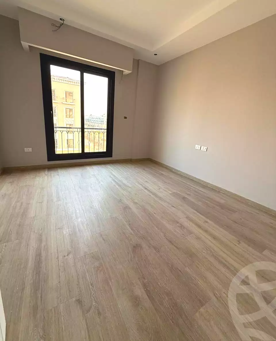 https://aqarmap.com.eg/ar/listing/6702240-for-rent-cairo-el-sheikh-zayed-city-compounds-kmbwnd-fyldj-wyst-dr-llttwyr