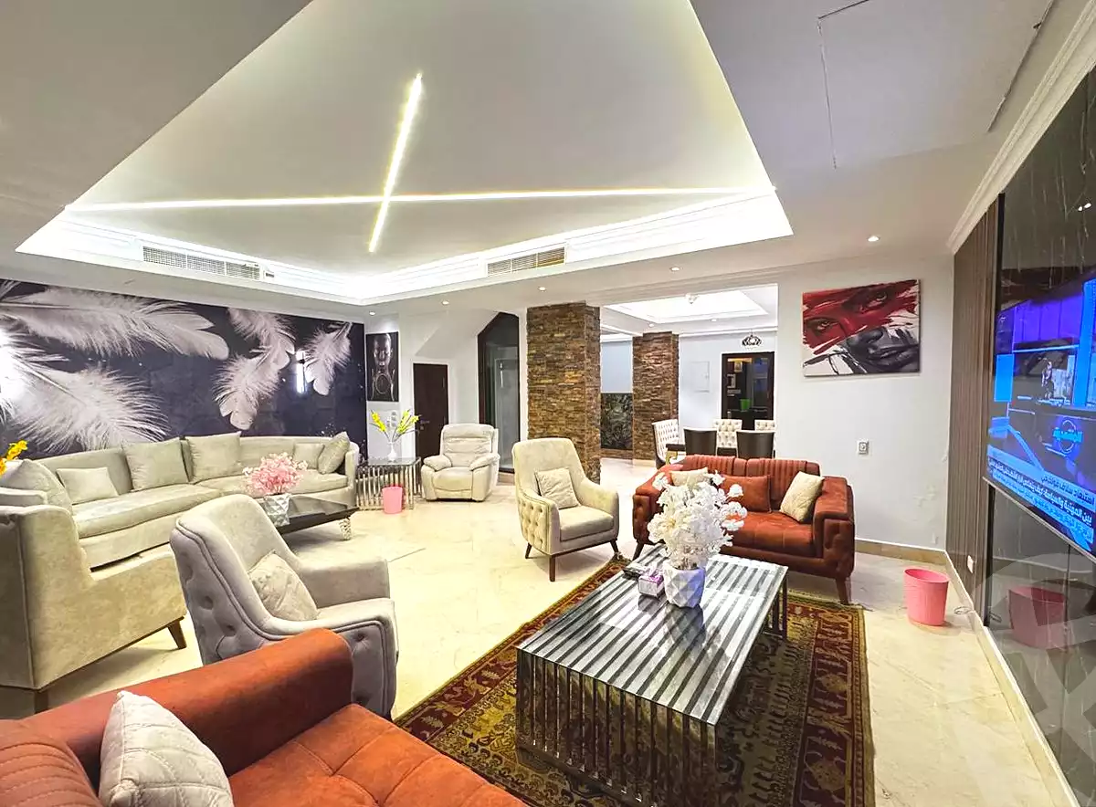 https://aqarmap.com.eg/en/listing/6702873-for-rent-cairo-el-sheikh-zayed-city-compounds-kmbwnd-wyst-twn-swdyk