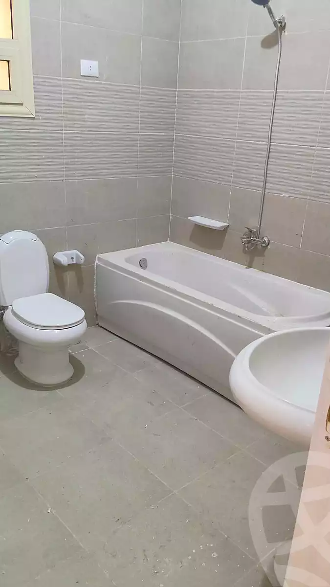 https://aqarmap.com.eg/ar/listing/6703187-for-rent-cairo-new-cairo-el-banafsg-el-banafsag-omarat-al-gabri-st