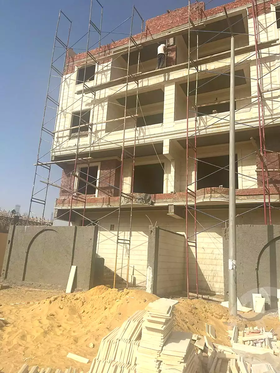 https://aqarmap.com.eg/ar/listing/6703623-for-sale-cairo-al-oubour-el-hay-el-sades-imam-abo-hanifa-el-noaman-st