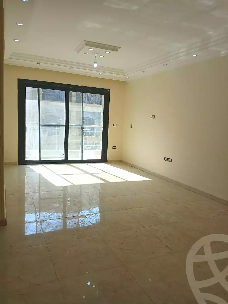 https://aqarmap.com.eg/ar/listing/6704459-for-rent-cairo-el-maadi-compounds-grand-gate