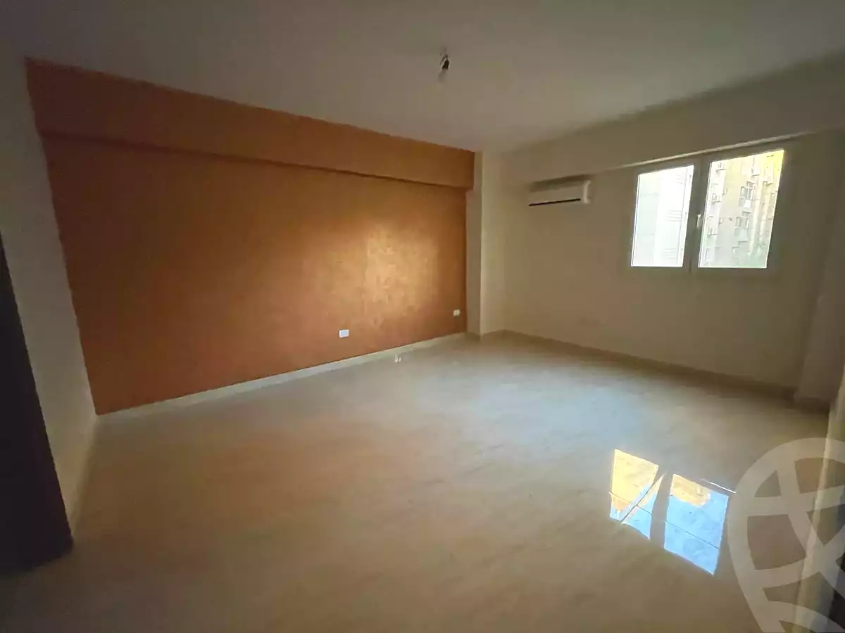 https://aqarmap.com.eg/ar/listing/6704649-for-rent-cairo-dokki-manteqt-nadi-el-syd