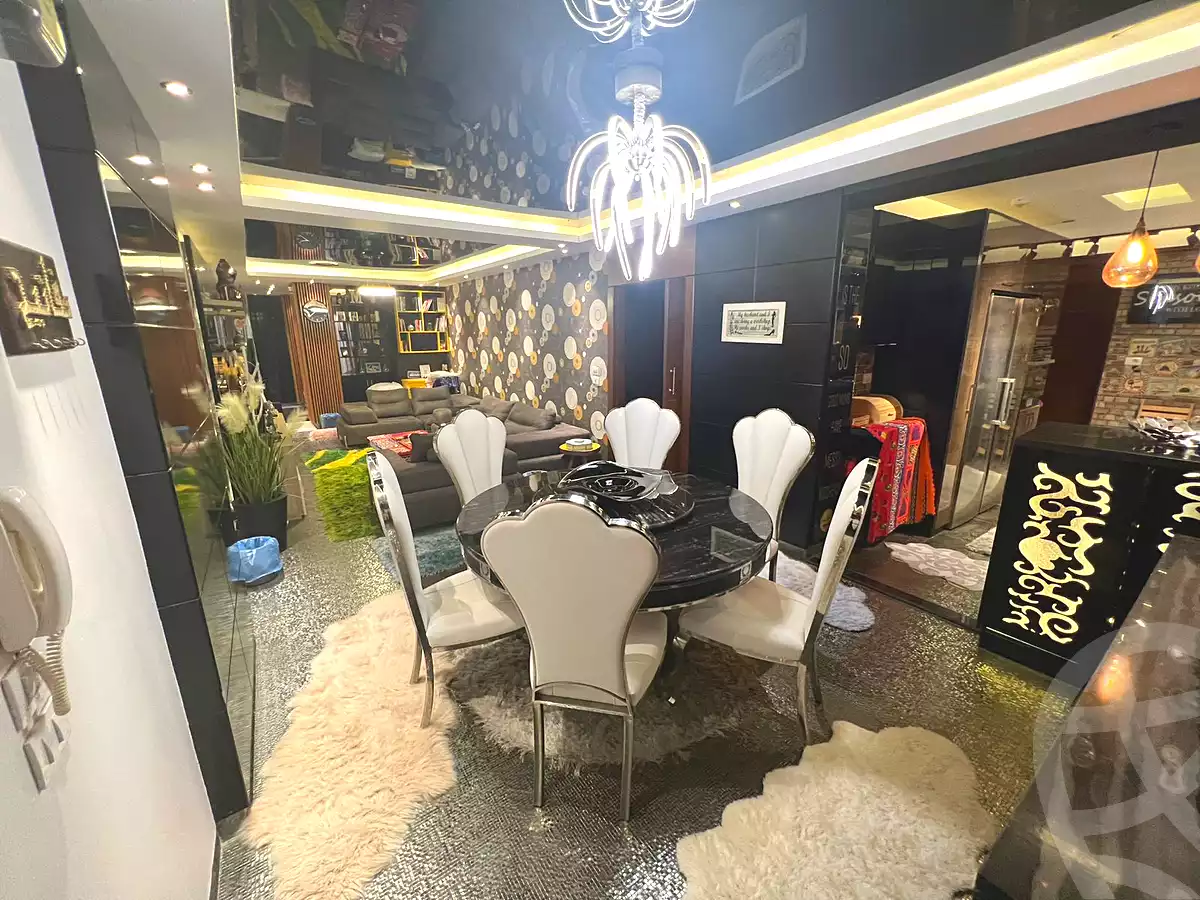 https://aqarmap.com.eg/ar/listing/6704737-for-sale-cairo-el-sheikh-zayed-city-compounds-kmbwnd-ljwmn