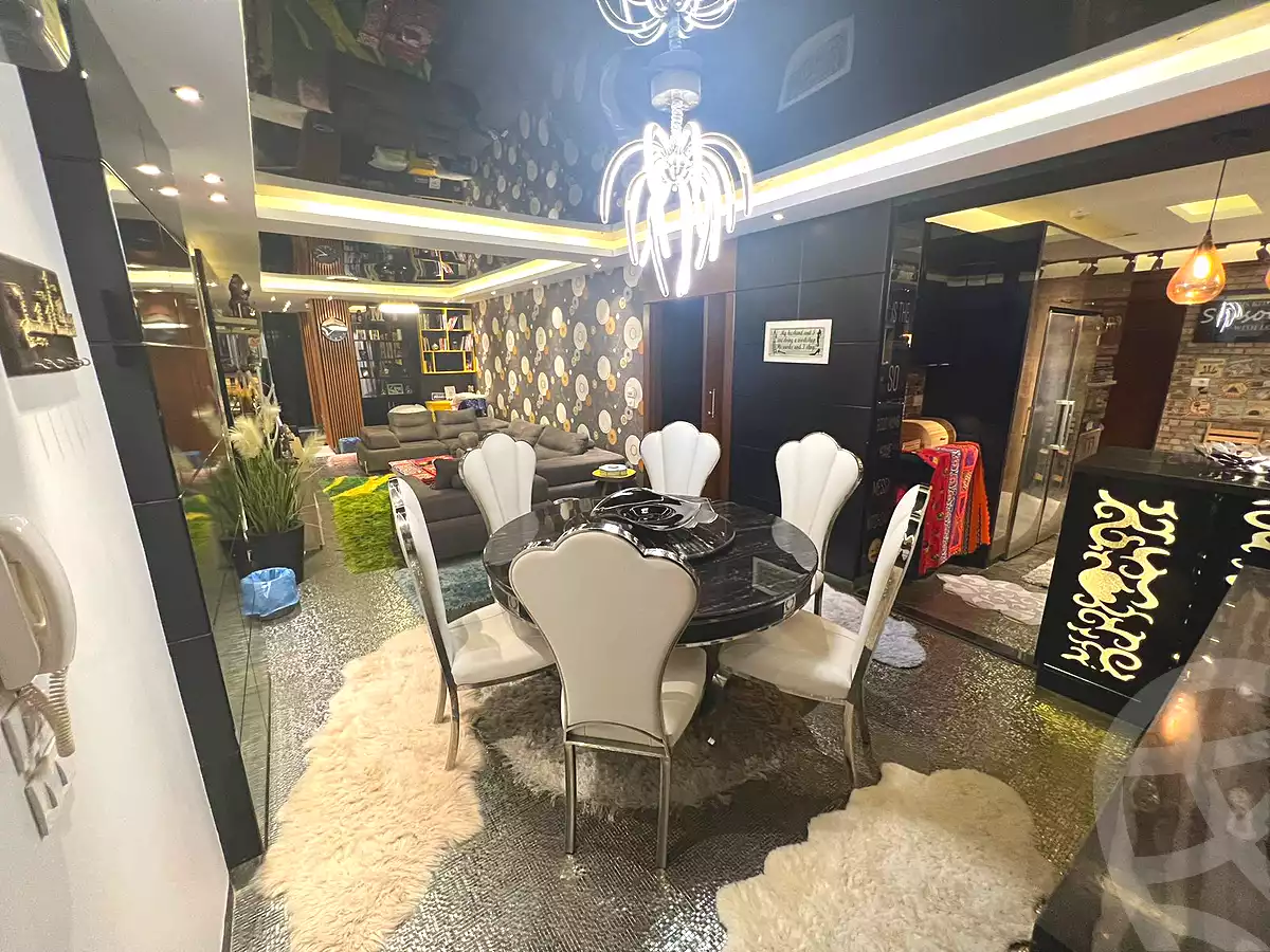 https://aqarmap.com.eg/ar/listing/6705164-for-sale-cairo-el-sheikh-zayed-city-compounds-kmbwnd-ljwmn