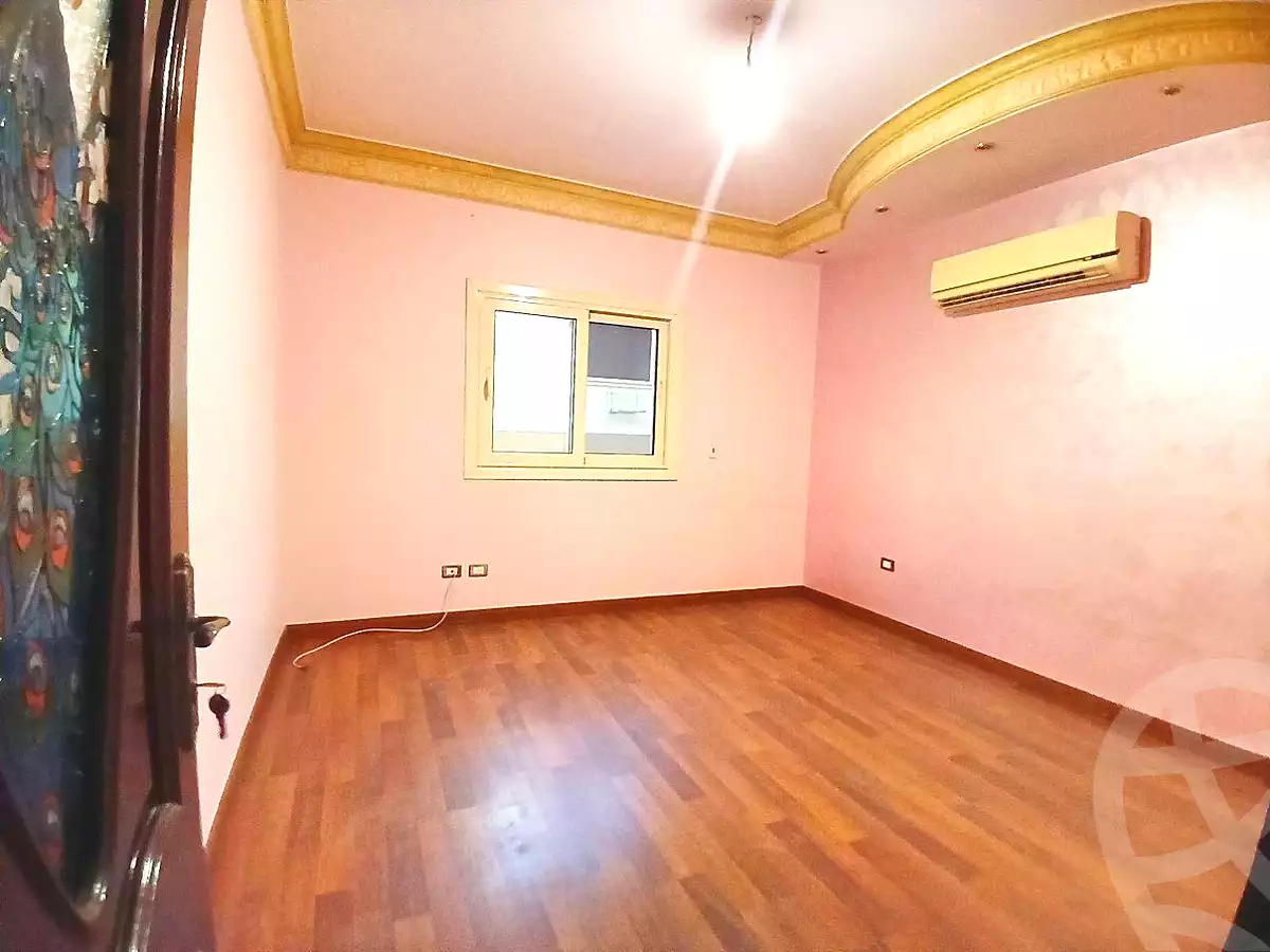 https://aqarmap.com.eg/ar/listing/6705310-for-sale-cairo-new-cairo-sharq-el-akadamiya-mohammad-othman-st
