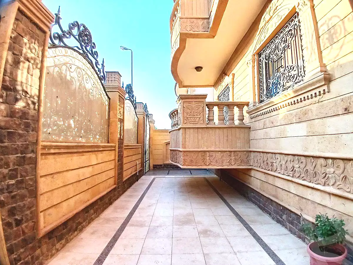 https://aqarmap.com.eg/ar/listing/6705310-for-sale-cairo-new-cairo-sharq-el-akadamiya-mohammad-othman-st