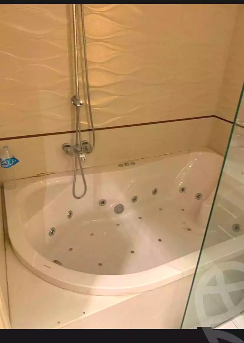 https://aqarmap.com.eg/en/listing/6705488-for-rent-cairo-el-maadi-sarayat-el-maadi-al-golf-st