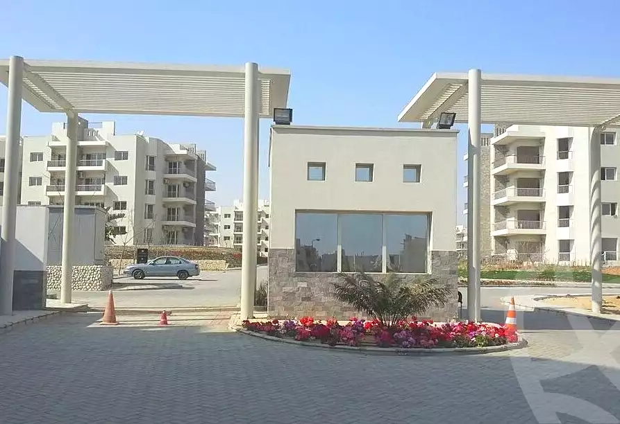 https://aqarmap.com.eg/en/listing/6705514-for-sale-cairo-el-sheikh-zayed-city-compounds-dh-drys