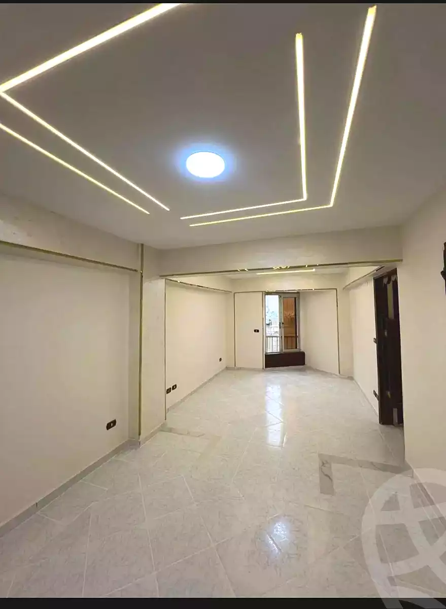 https://aqarmap.com.eg/ar/listing/6706966-for-sale-alexandria-miami-khld-bn-lwlyd