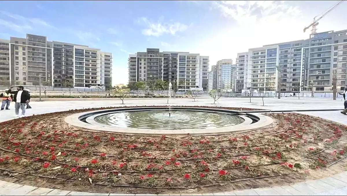 https://aqarmap.com.eg/ar/listing/6707100-for-sale-cairo-el-sheikh-zayed-city-compounds-zyd-wr-llttwyr-park-towers-zed-el-sheikh-zayed-compound