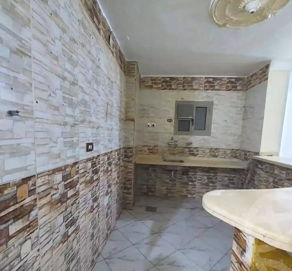 https://aqarmap.com.eg/ar/listing/6707570-for-sale-alexandria-l-jmy-lbytsh-al-aeda-al-kadema-st