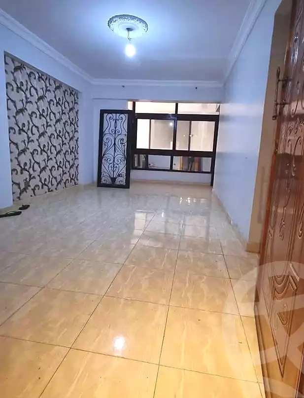 https://aqarmap.com.eg/en/listing/6707704-for-rent-alexandria-sydy-bshr