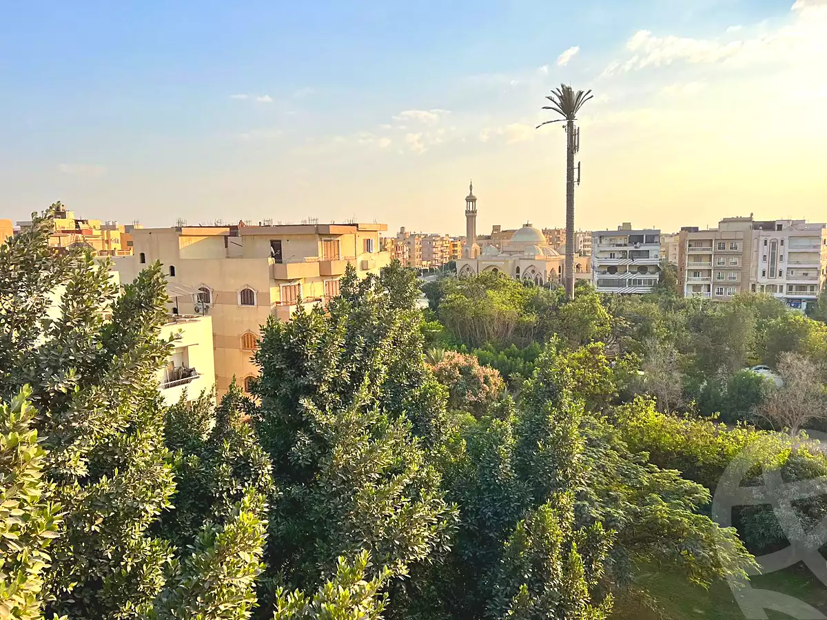 https://aqarmap.com.eg/ar/listing/6707883-for-sale-cairo-6th-of-october-el-ahyaa-neighborhood-5th-street-11