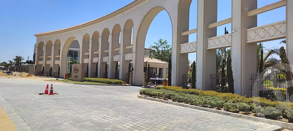 https://aqarmap.com.eg/ar/listing/6708357-for-sale-cairo-el-sheikh-zayed-city-compounds-kmbwnd-fyldj-wyst-dr-llttwyr