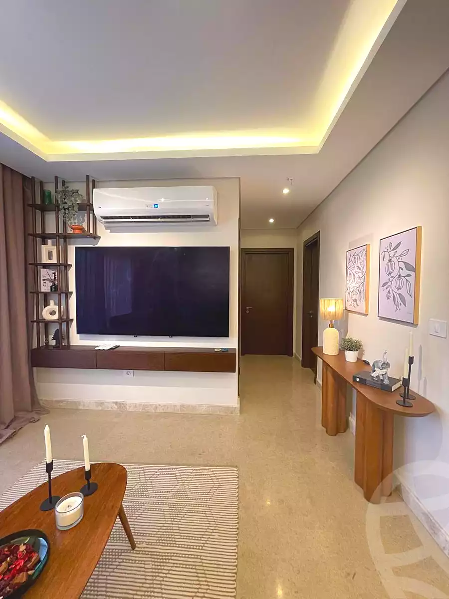 https://aqarmap.com.eg/ar/listing/6708537-for-sale-cairo-el-sheikh-zayed-city-compounds-zyd-wr-llttwyr-z-tower