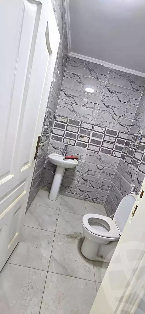 https://aqarmap.com.eg/ar/listing/6708719-for-rent-cairo-helwan-helwan-el-sharkeya-borhan-st