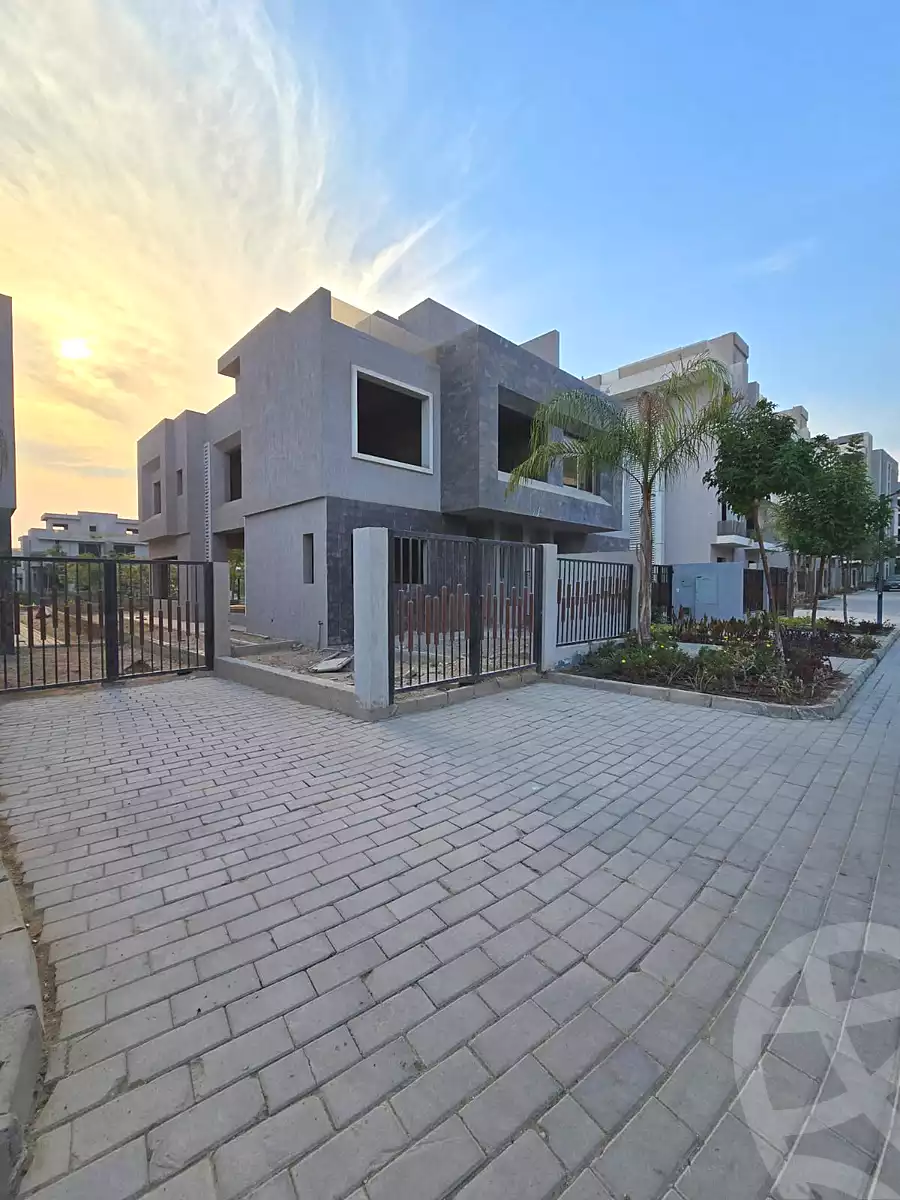 https://aqarmap.com.eg/en/listing/6708718-for-sale-cairo-6th-of-october-hadaeq-october-kmbwnd-fy-hdyq-ktwbr-sun-capital