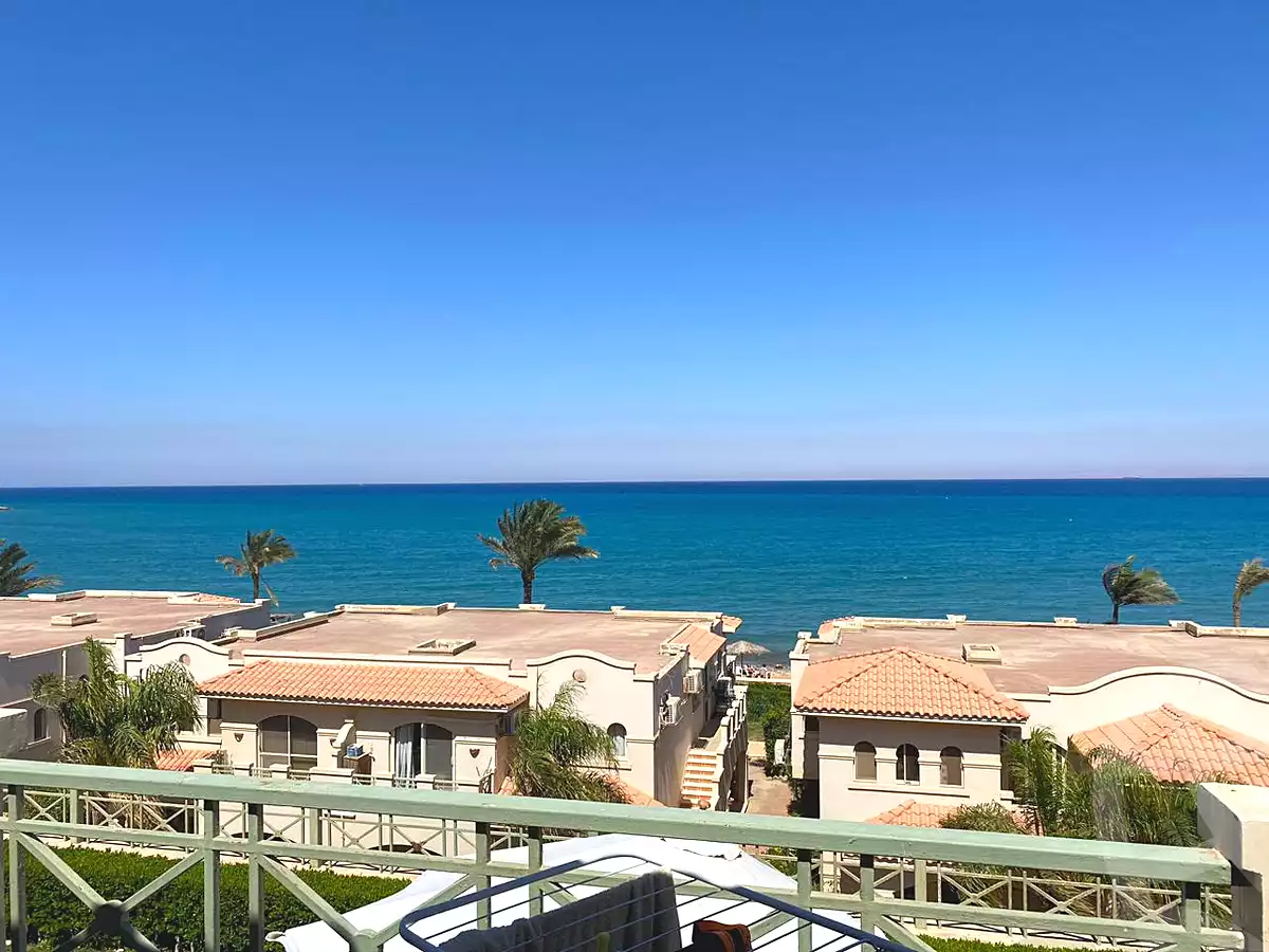 https://aqarmap.com.eg/ar/listing/6708950-for-sale-ain-elsokhna-resorts-la-vista-1