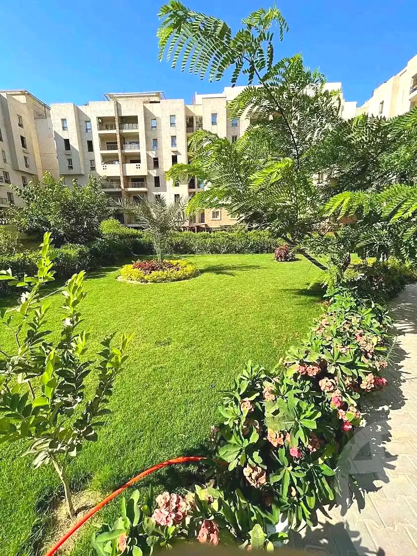 https://aqarmap.com.eg/ar/listing/6708953-for-sale-cairo-mokattam-el-hadabah-el-wosta-compounds-florenta