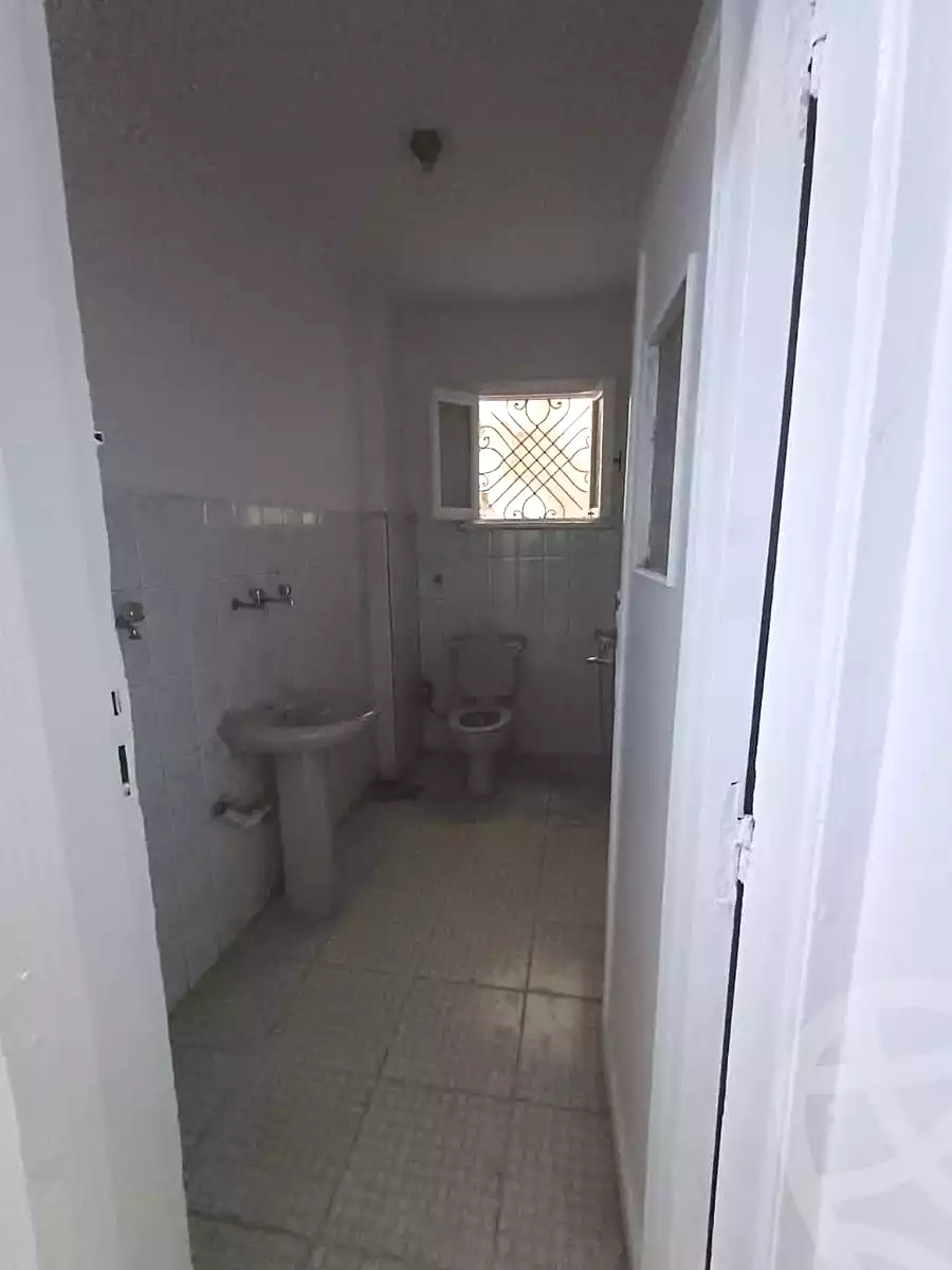 https://aqarmap.com.eg/en/listing/6709739-for-rent-alexandria-sydy-bshr-sydy-bshr-bhry-gamal-abd-el-nasir-st