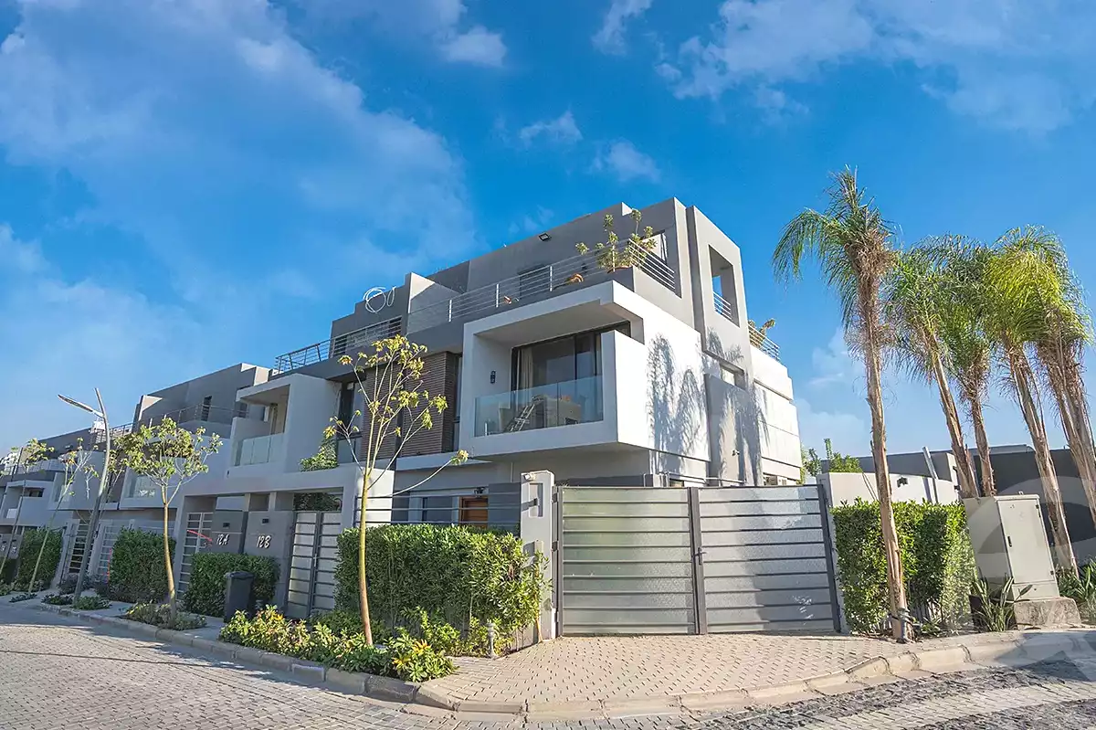 https://aqarmap.com.eg/ar/listing/6710810-for-sale-cairo-el-sheikh-zayed-city-compounds-el-patio-zahraa