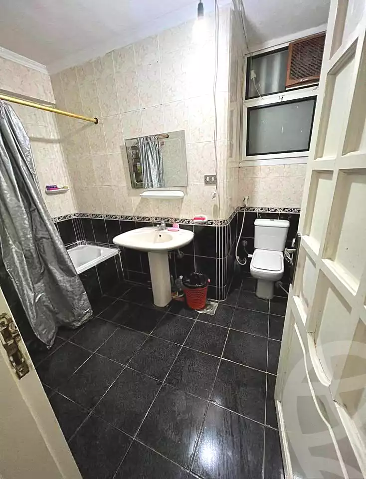 https://aqarmap.com.eg/ar/listing/6712165-for-sale-alexandria-ganaklis