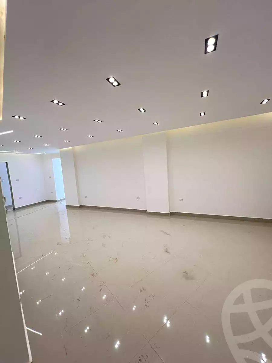 https://aqarmap.com.eg/ar/listing/6713297-for-sale-cairo-ain-shams-6-october-st