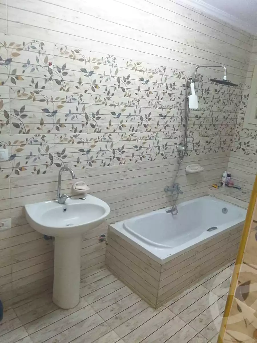 https://aqarmap.com.eg/en/listing/6713598-for-rent-cairo-helwan-helwan-el-sharkeya-borhan-st