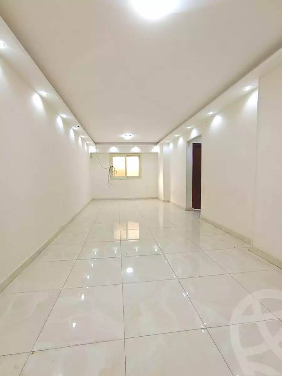 https://aqarmap.com.eg/en/listing/6713678-for-rent-cairo-helwan-rostom-st