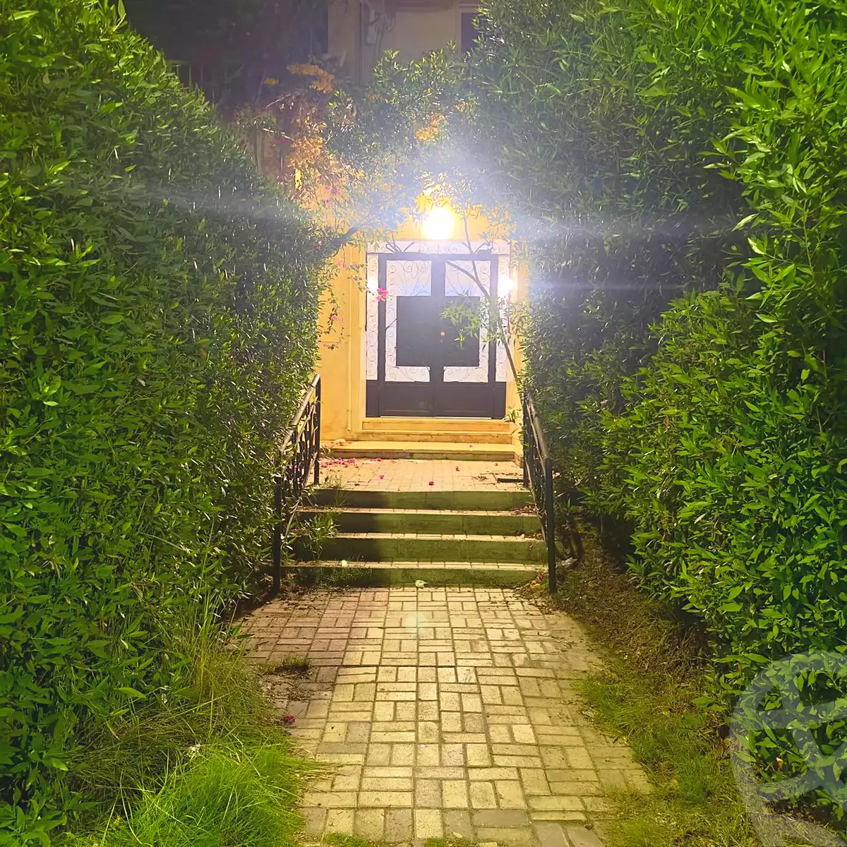 https://aqarmap.com.eg/ar/listing/6714637-for-rent-cairo-el-sheikh-zayed-city-el-hay-el-thany-ashaer