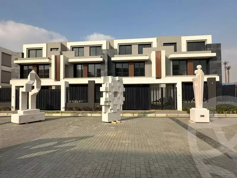 https://aqarmap.com.eg/ar/listing/6714892-for-sale-cairo-new-cairo-compounds-el-patio-town-compound-la-vista