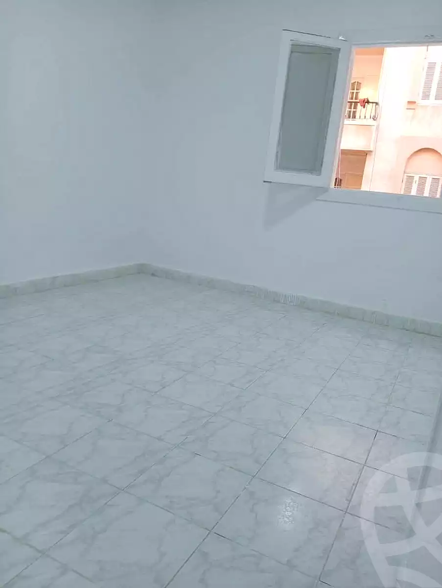 https://aqarmap.com.eg/ar/listing/6716303-for-sale-alexandria-l-jmy-shataa-el-nakheel