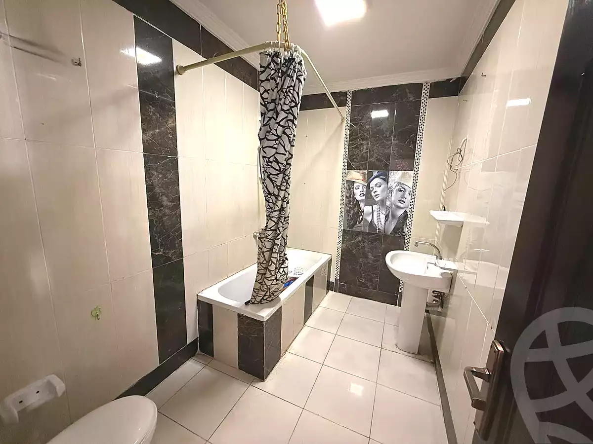 https://aqarmap.com.eg/ar/listing/6716820-for-sale-alexandria-camp-cesar-port-said-street