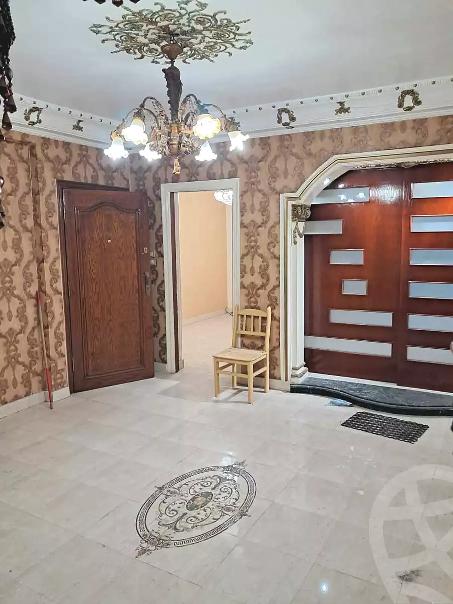 https://aqarmap.com.eg/ar/listing/6659206-for-sale-alexandria-el-asafra-l-sfr-qbly-el-maahad-el-dini-st