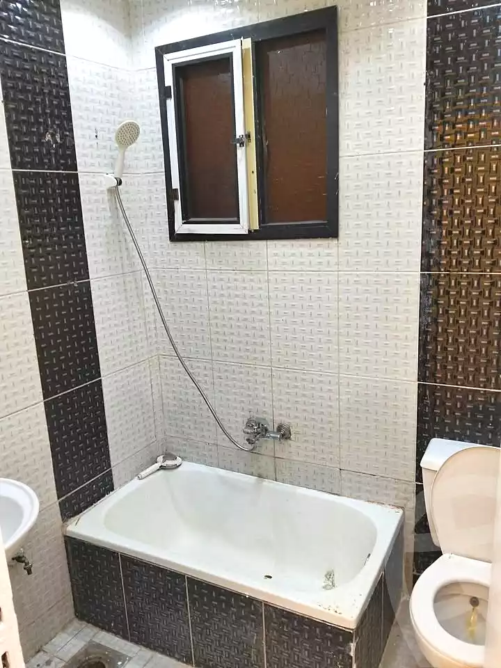 https://aqarmap.com.eg/en/listing/6717514-for-sale-alexandria-sydy-bshr-sydy-bshr-bhry-shr-mhmwd-l-yswy