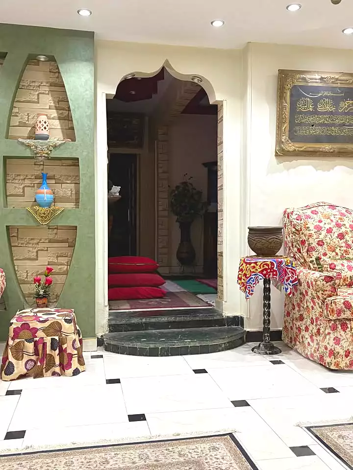 https://aqarmap.com.eg/ar/listing/6719758-for-sale-cairo-faisal-kafr-tohormos-queen-nazli-st