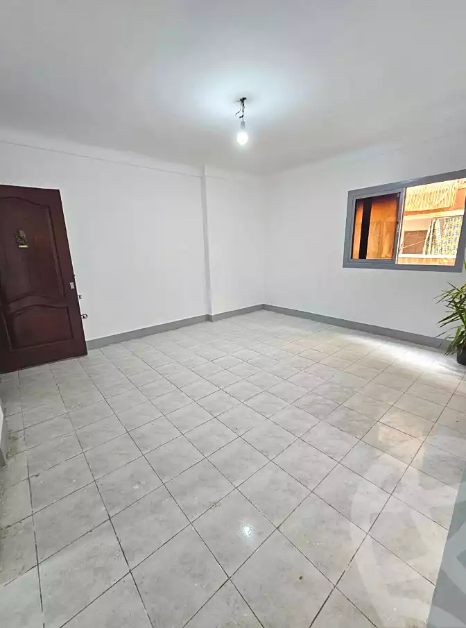 https://aqarmap.com.eg/ar/listing/6722841-for-sale-alexandria-sydy-bshr-sydy-bshr-bhry-amr-el-nogomy-st