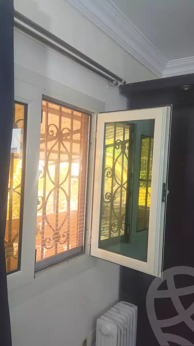 https://aqarmap.com.eg/ar/listing/6723062-for-sale-cairo-6th-of-october-el-ahyaa-neighborhood-2nd-divided-from-al-kafrawei-st