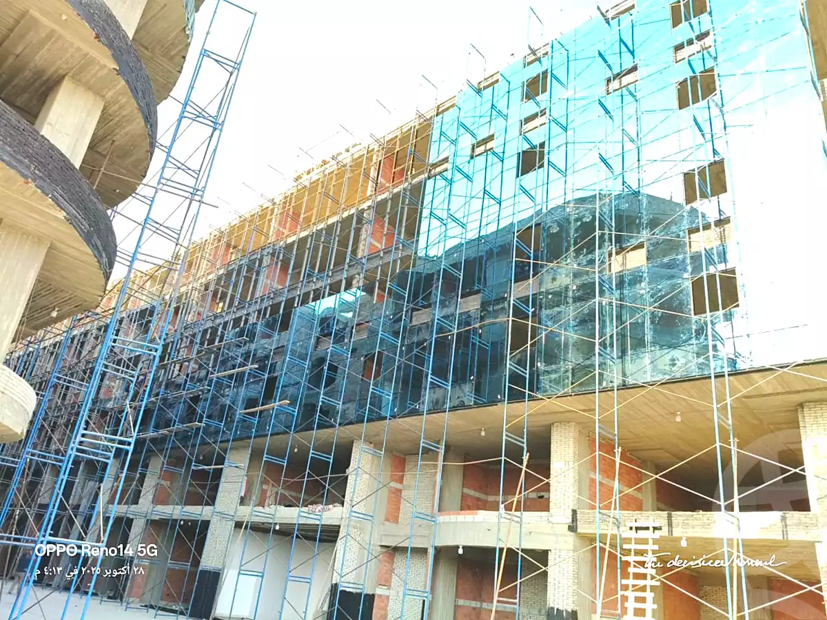 https://aqarmap.com.eg/ar/listing/6723070-for-sale-cairo-el-sheikh-zayed-city-compounds-101-mall-premium
