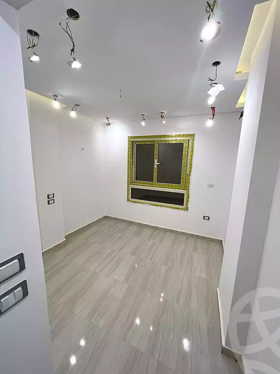 https://aqarmap.com.eg/ar/listing/6723107-for-sale-cairo-6th-of-october-hadaeq-october-kmbwnd-fy-hdyq-ktwbr-djlh-blmz-m-mr-lmrshdy