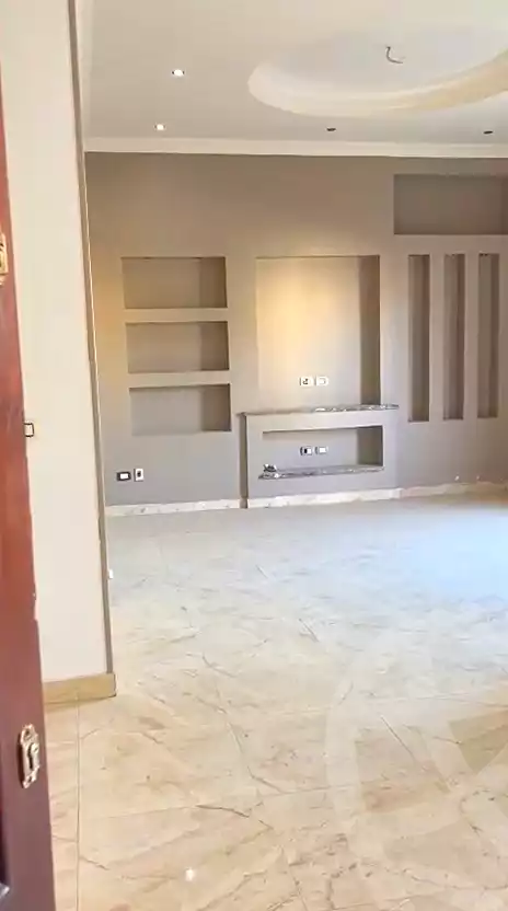 https://aqarmap.com.eg/ar/listing/6723366-for-rent-cairo-new-cairo-el-narges-el-narges-omarat-mohamed-sabry-abu-alam-st