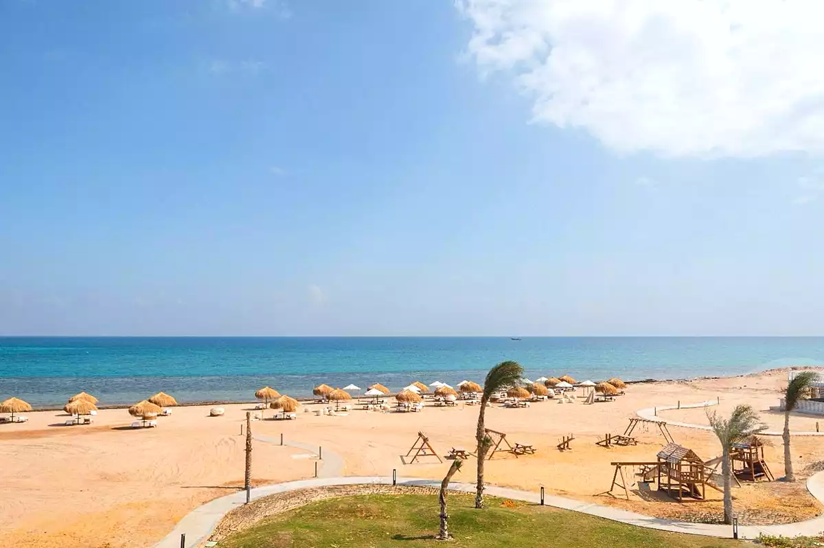 https://aqarmap.com.eg/ar/listing/6723828-for-sale-ain-elsokhna-resorts-mntj-bwhw