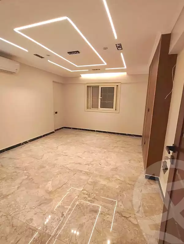 https://aqarmap.com.eg/ar/listing/6724538-for-sale-alexandria-lsywf-el-daraeb-st