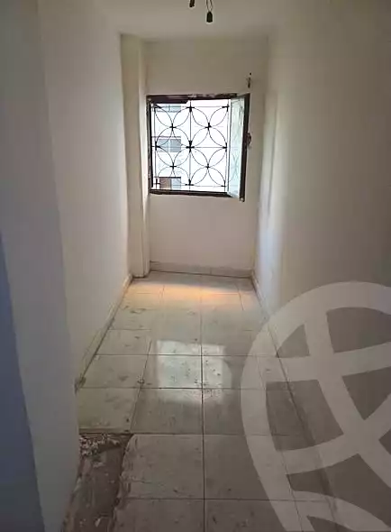 https://aqarmap.com.eg/ar/listing/6725225-for-sale-alexandria-sydy-bshr-sydy-bshr-bhry-shr-khld-bn-lwlyd