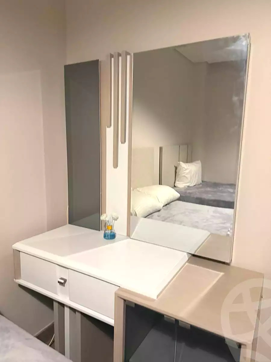https://aqarmap.com.eg/ar/listing/6725466-for-sale-cairo-el-sheikh-zayed-city-compounds-zyd-wr-llttwyr-z-tower