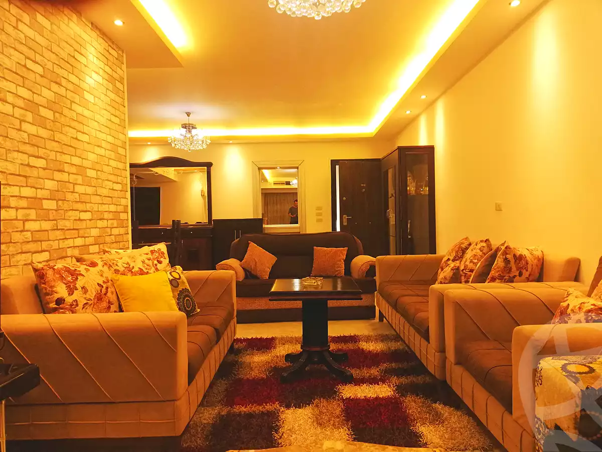 https://aqarmap.com.eg/ar/listing/6725467-for-rent-cairo-manial-manial-st